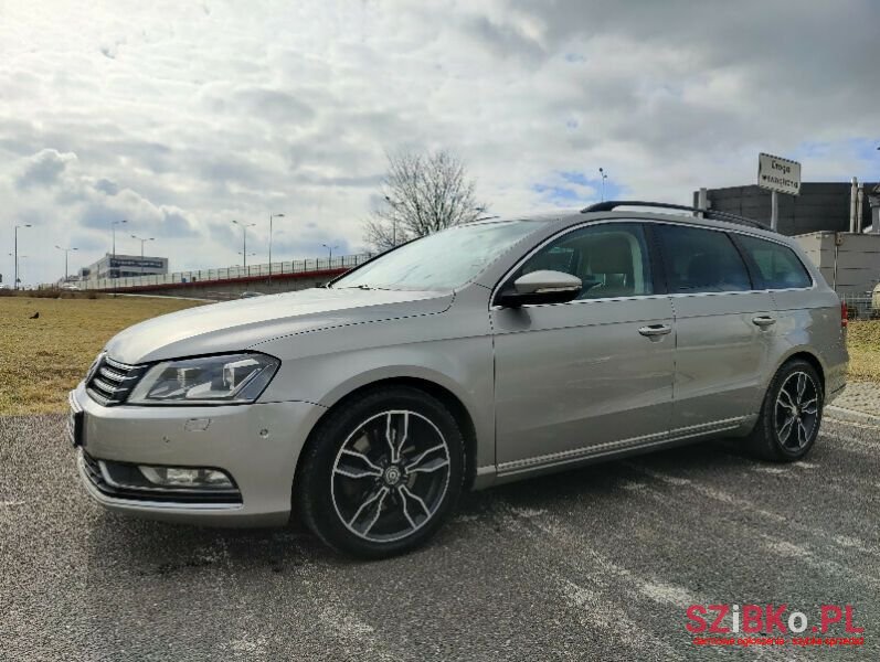 2014' Volkswagen Passat photo #1