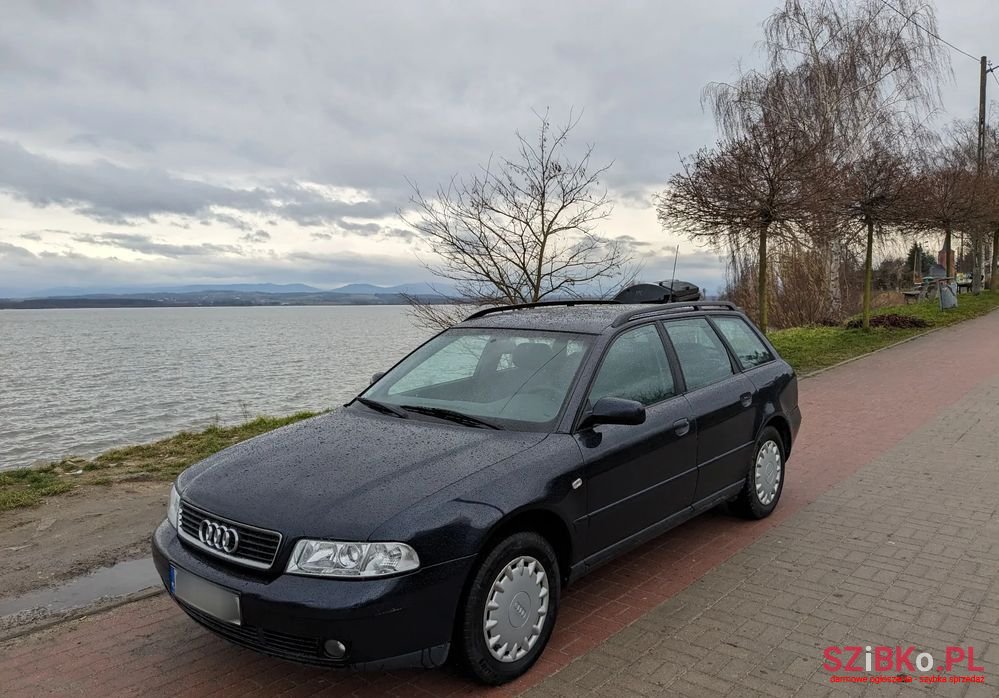 2000' Audi A4 Avant 2.0 photo #1