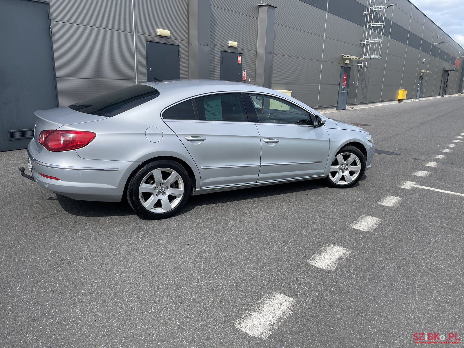 2008' Volkswagen Passat CC photo #5