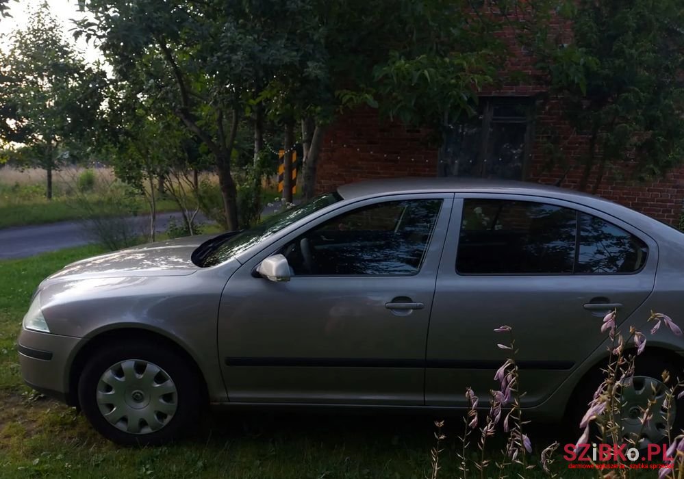 2006' Skoda Octavia photo #2