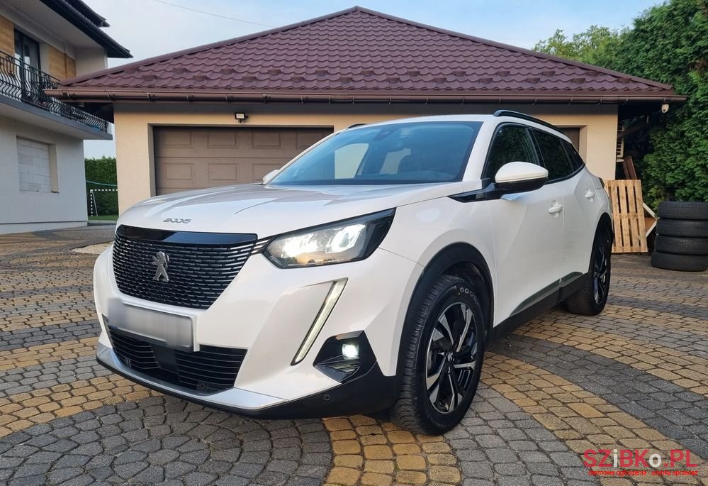 2019' Peugeot 2008 photo #2