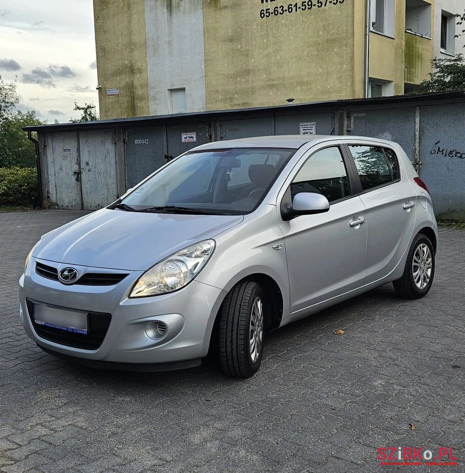 2009' Hyundai i20 1.25 Comfort photo #1
