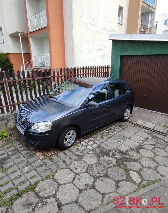2008' Volkswagen Polo photo #1