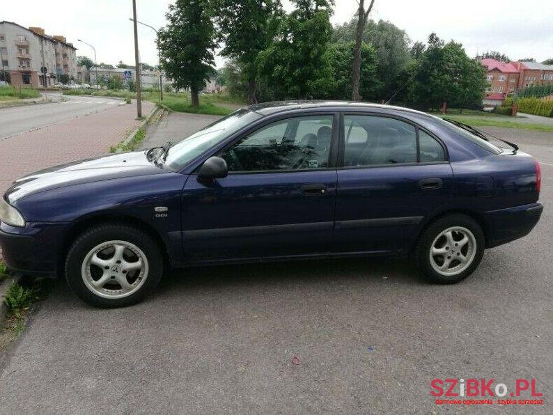 2000' Mitsubishi Carisma photo #1