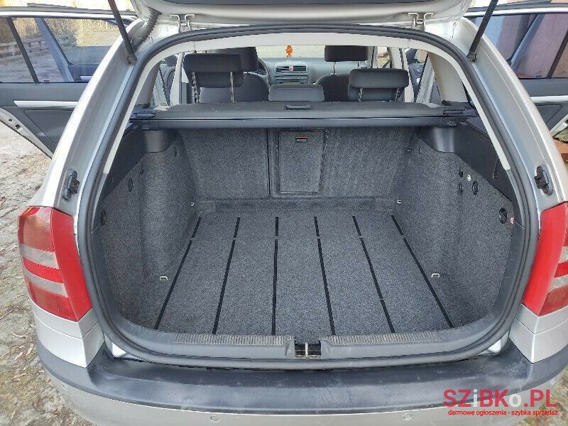 2005' Skoda Octavia photo #4