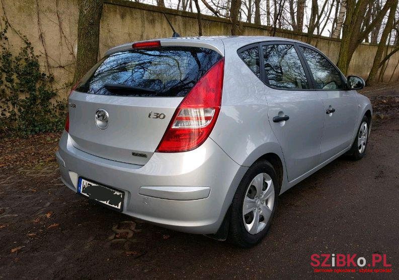 2009' Hyundai I30 photo #2