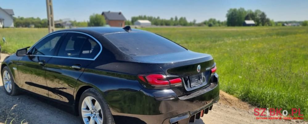 2012' BMW 5 Series 530I Luxury Line photo #1