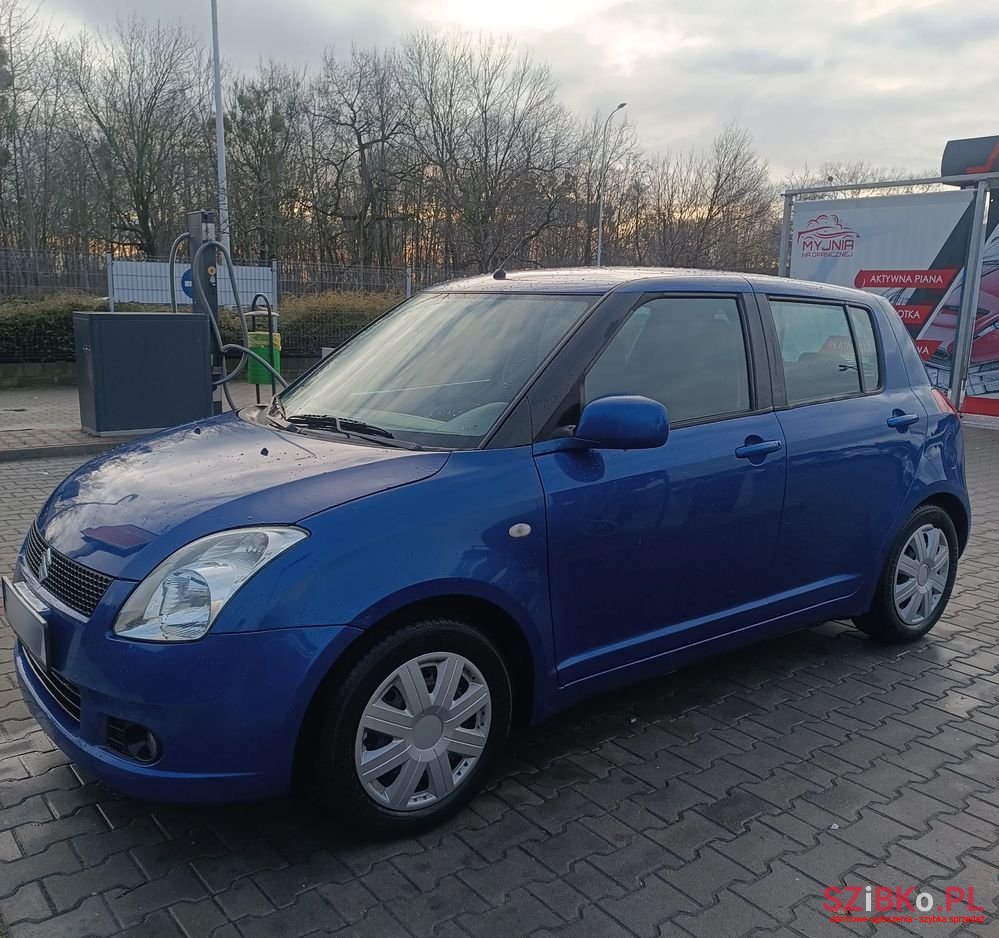 2007' Suzuki Swift photo #3
