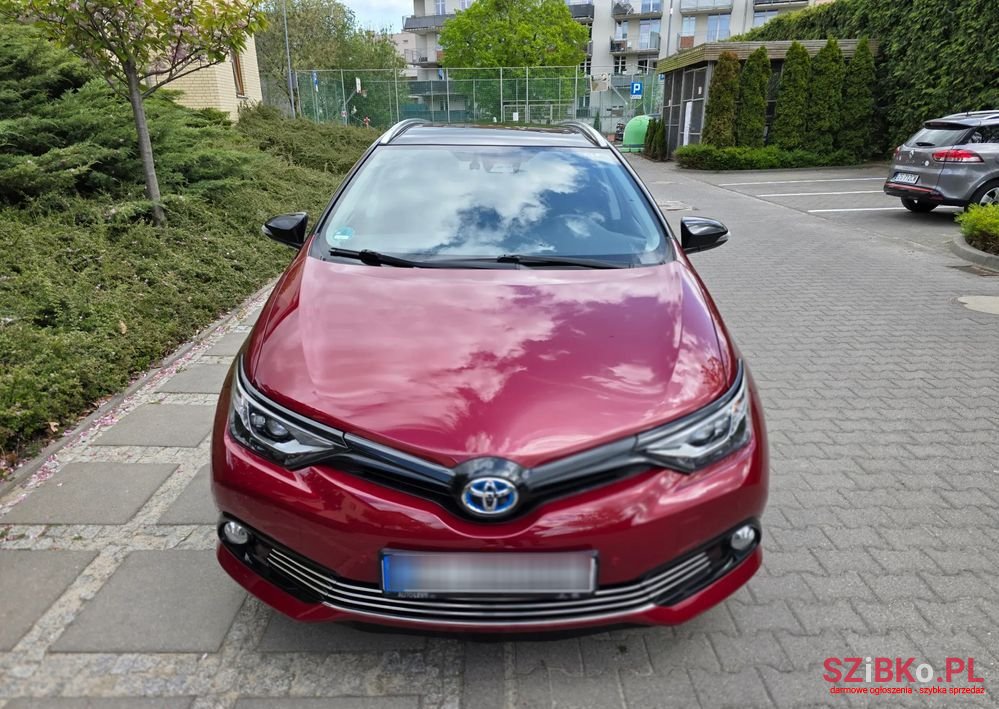 2018' Toyota Auris photo #2
