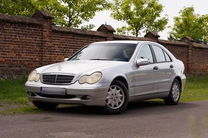 2001' Mercedes-Benz C-Class