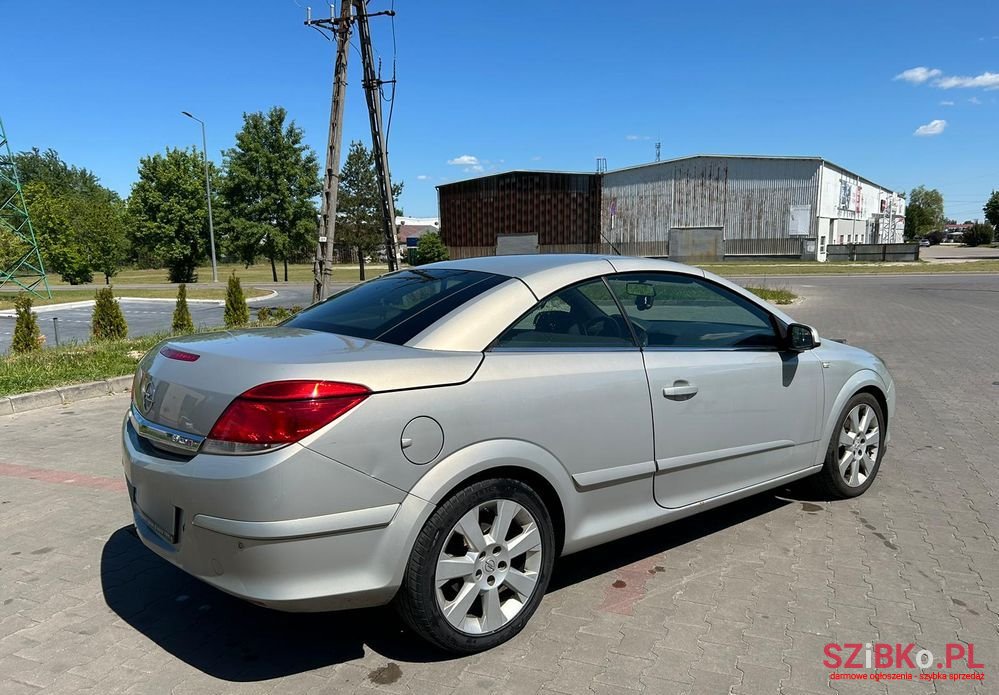 2007' Opel Astra photo #6