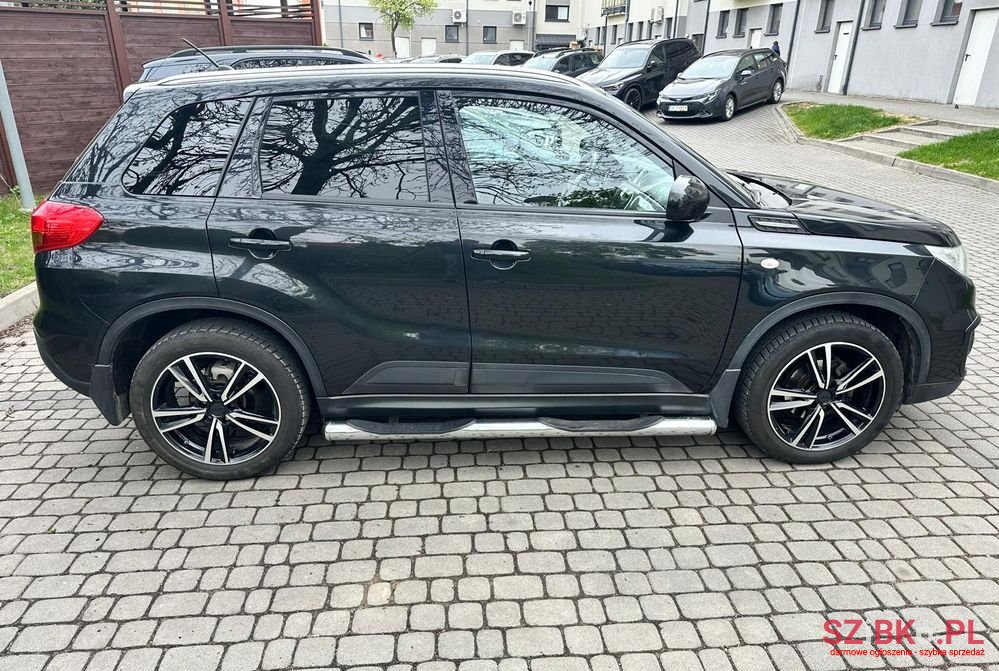 2016' Suzuki Vitara photo #5