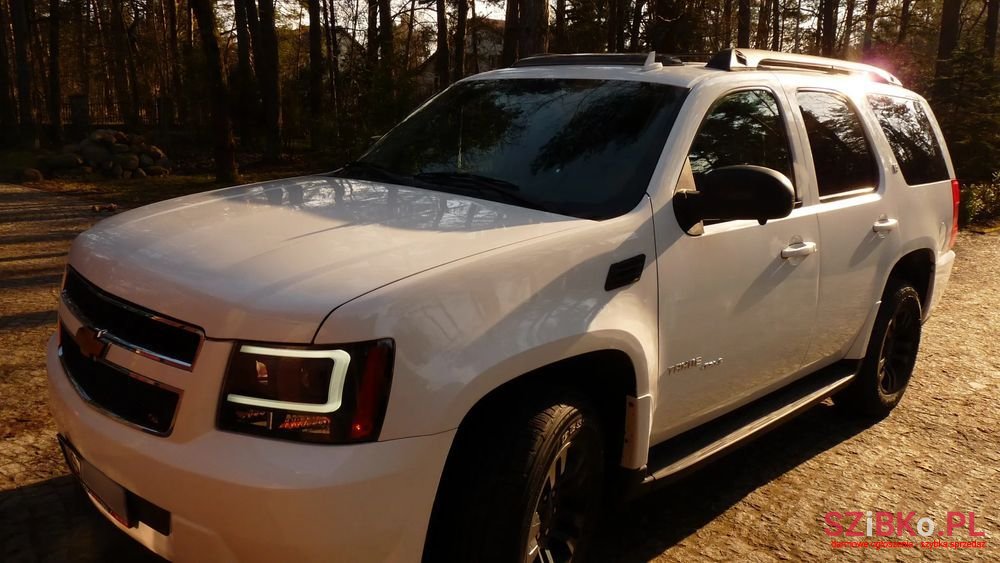 2009' Chevrolet Tahoe photo #3