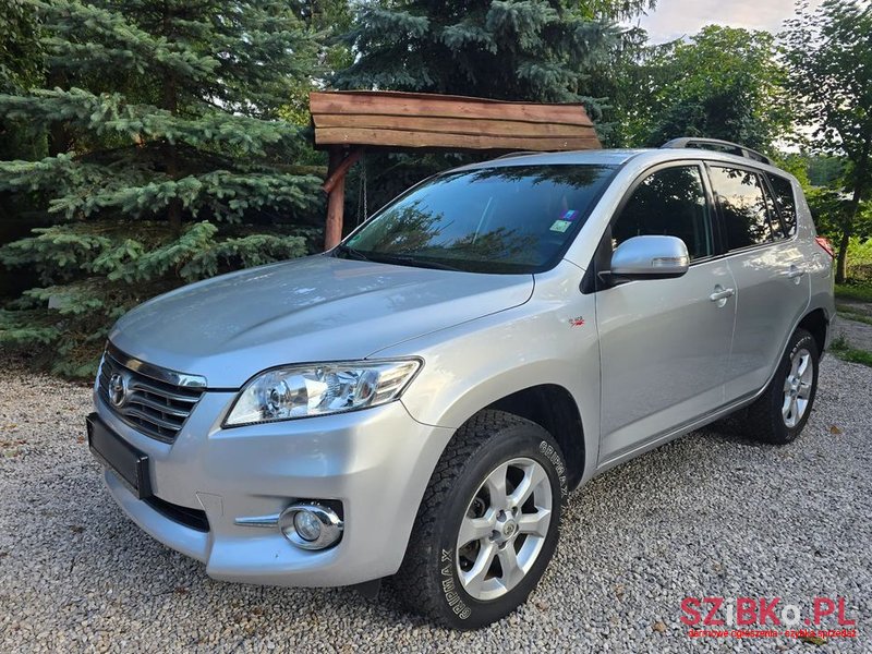 2011' Toyota RAV4 2.2 D-4D 4X4 Life photo #4
