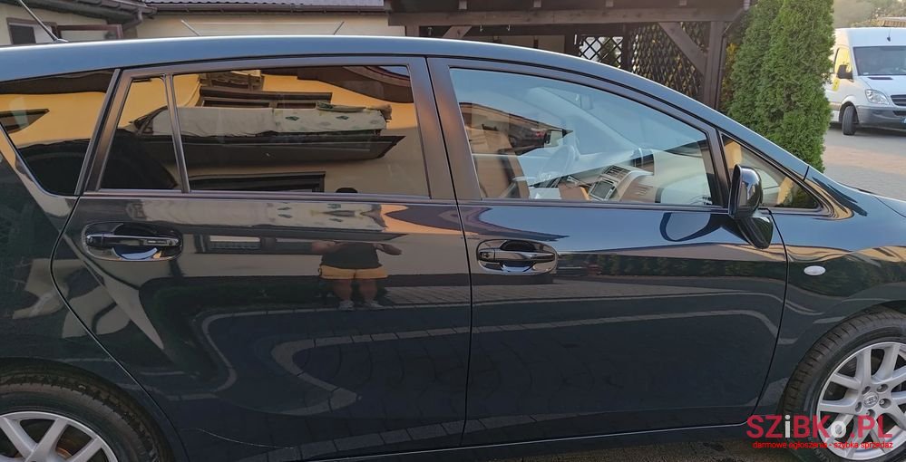 2012' Toyota Verso photo #6