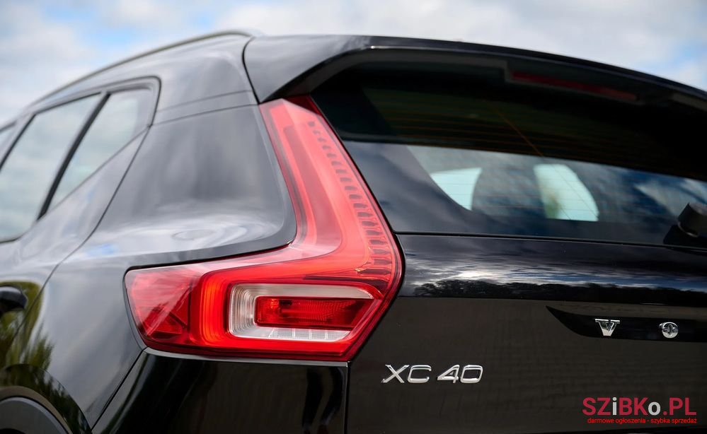 2019' Volvo Xc 40 photo #3