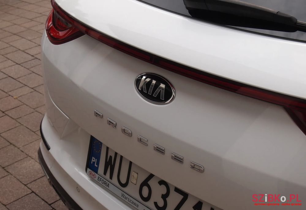 2019' Kia Proceed 1.6 T-Gdi Gt Dct photo #4