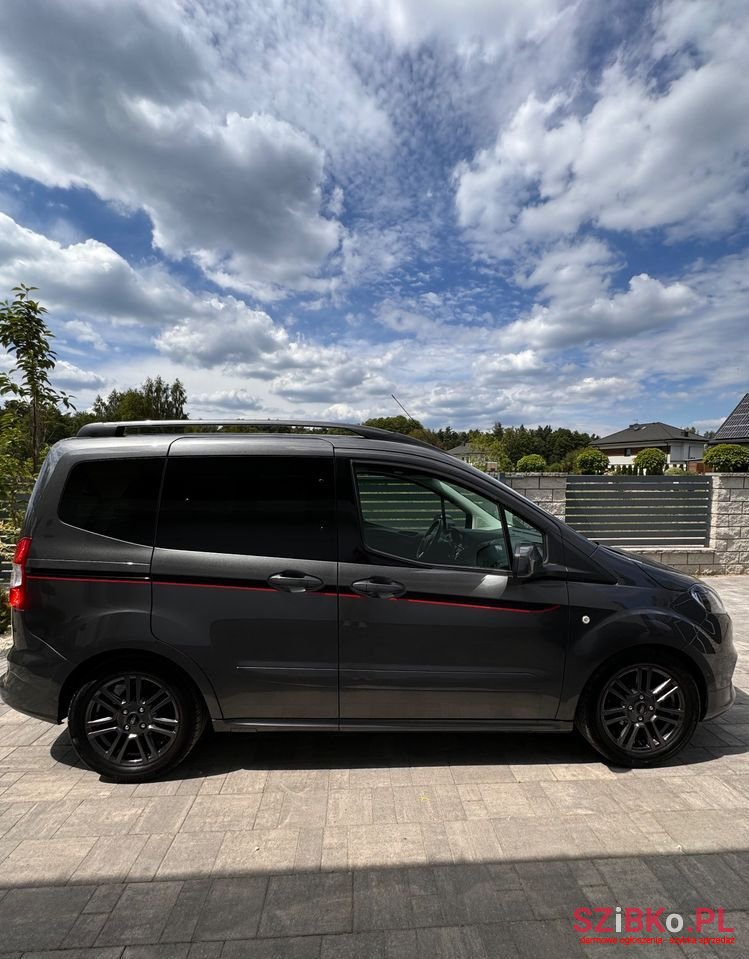 2020' Ford Tourneo Courier 1.5 Tdci Sport photo #1