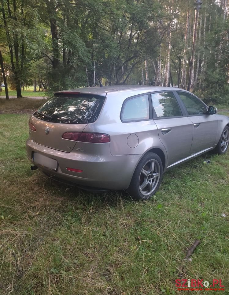 2006' Alfa Romeo 159 photo #4