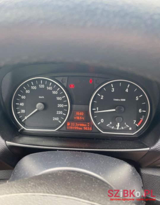 1998' Volkswagen Beetle photo #6