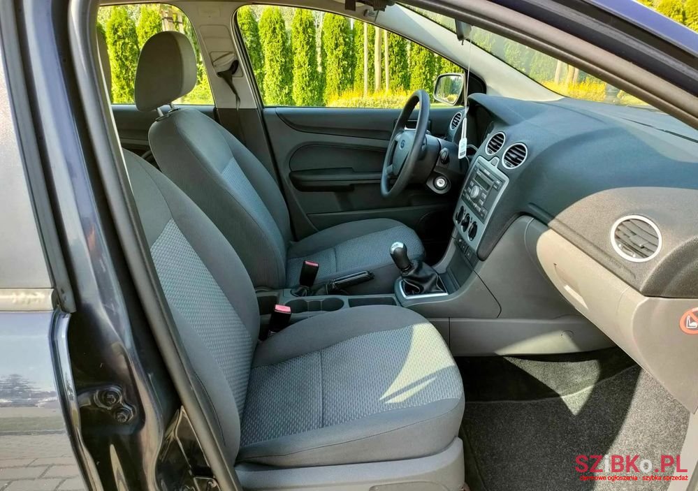 2005' Ford Focus photo #5