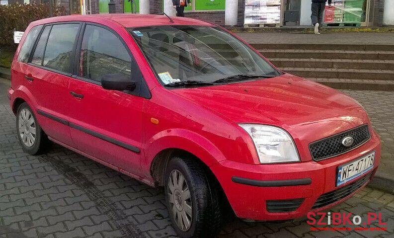 2004' Ford Fusion photo #1