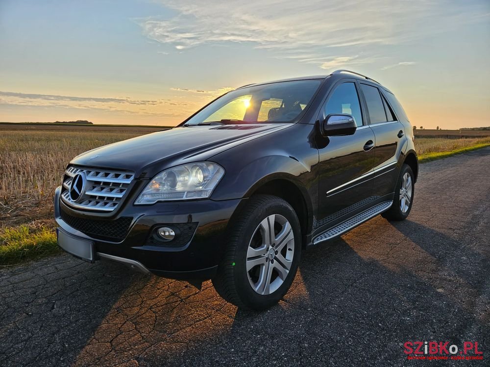 2008' Mercedes-Benz Ml 320 Cdi 4-Matic photo #3