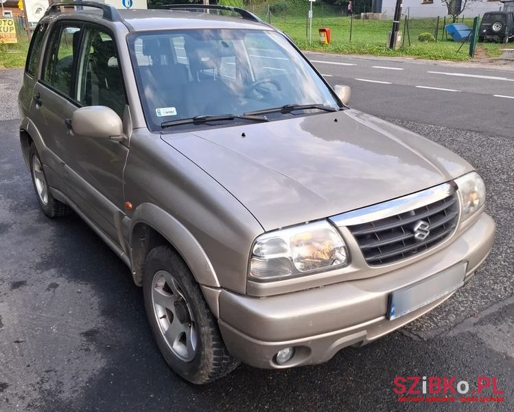 2004' Suzuki Grand Vitara 2.0 photo #2