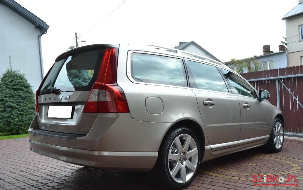 2007' Volvo V70 photo #5