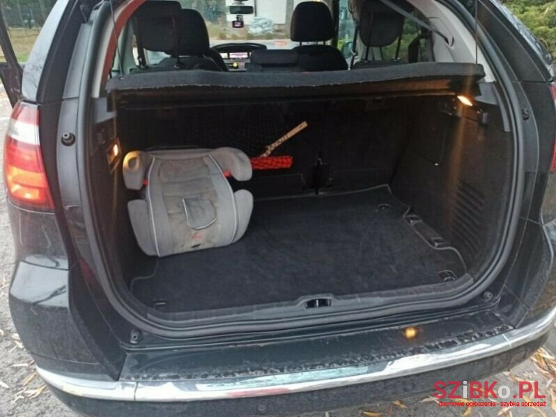 2012' Citroen C4 Picasso photo #2