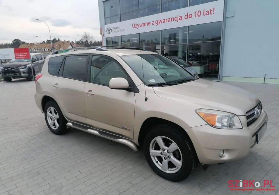 2007' Toyota RAV4 photo #3
