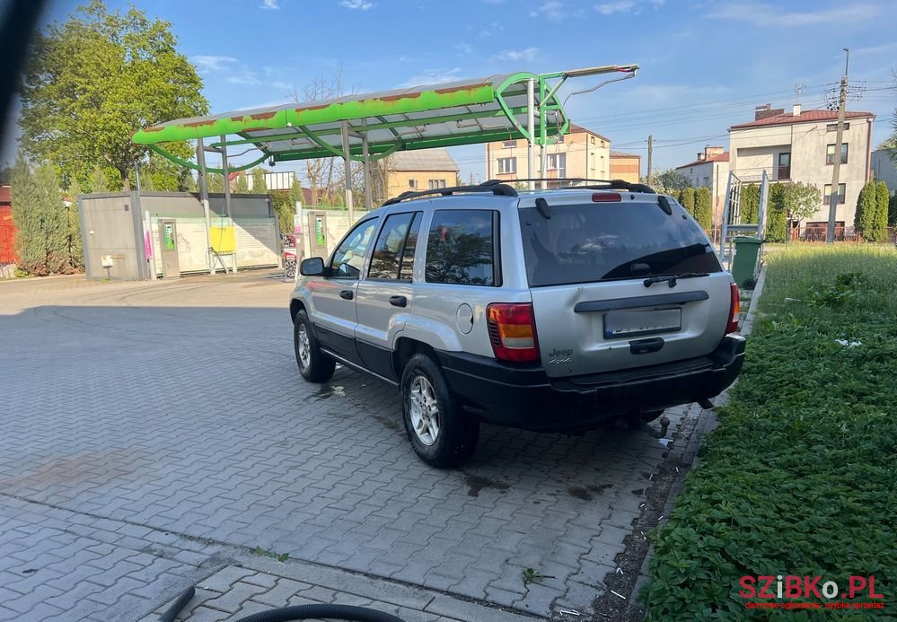 2004' Jeep Grand Cherokee 4.0 Laredo photo #5