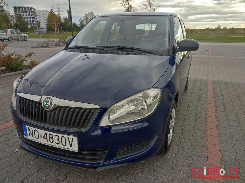 2012' Skoda Fabia photo #3