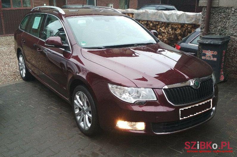 2010' Skoda Superb photo #1