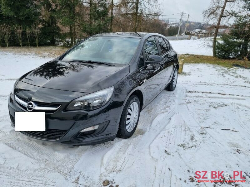 2015' Opel Astra photo #4