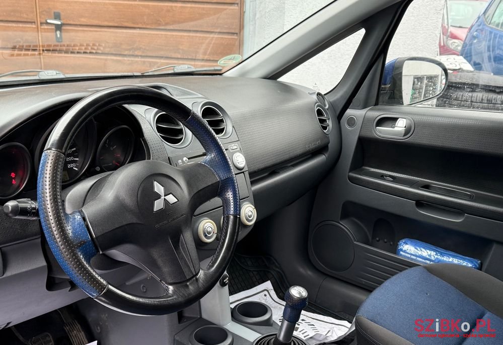 2008' Mitsubishi Colt 1.3 Motion Plus photo #5