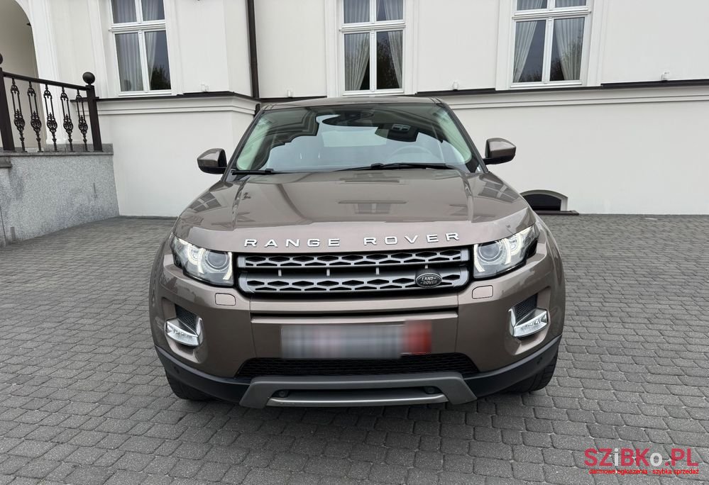 2015' Land Rover Range Rover Evoque Td4 Dynamic photo #2