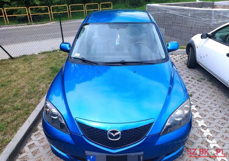 2005' Mazda 3 photo #2