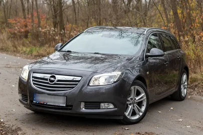 2011' Opel Insignia