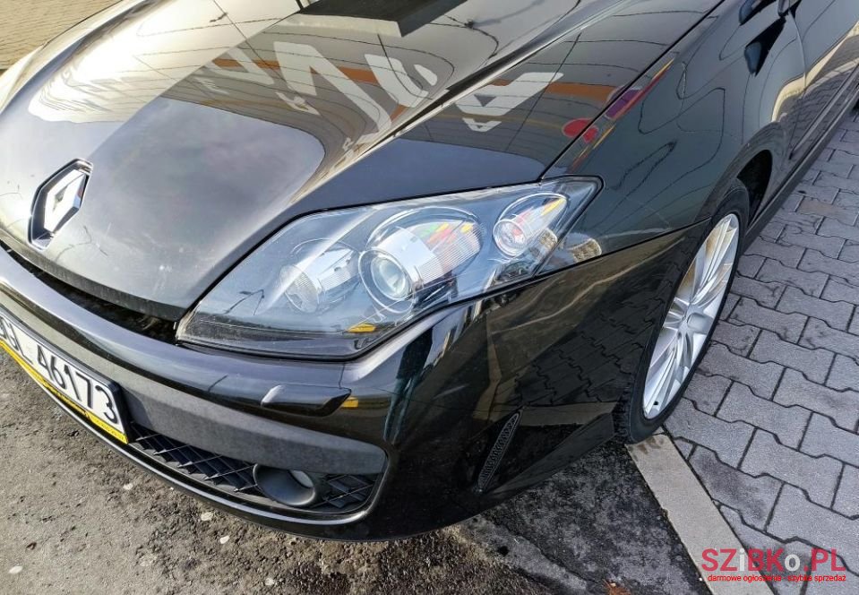 2008' Renault Laguna photo #2