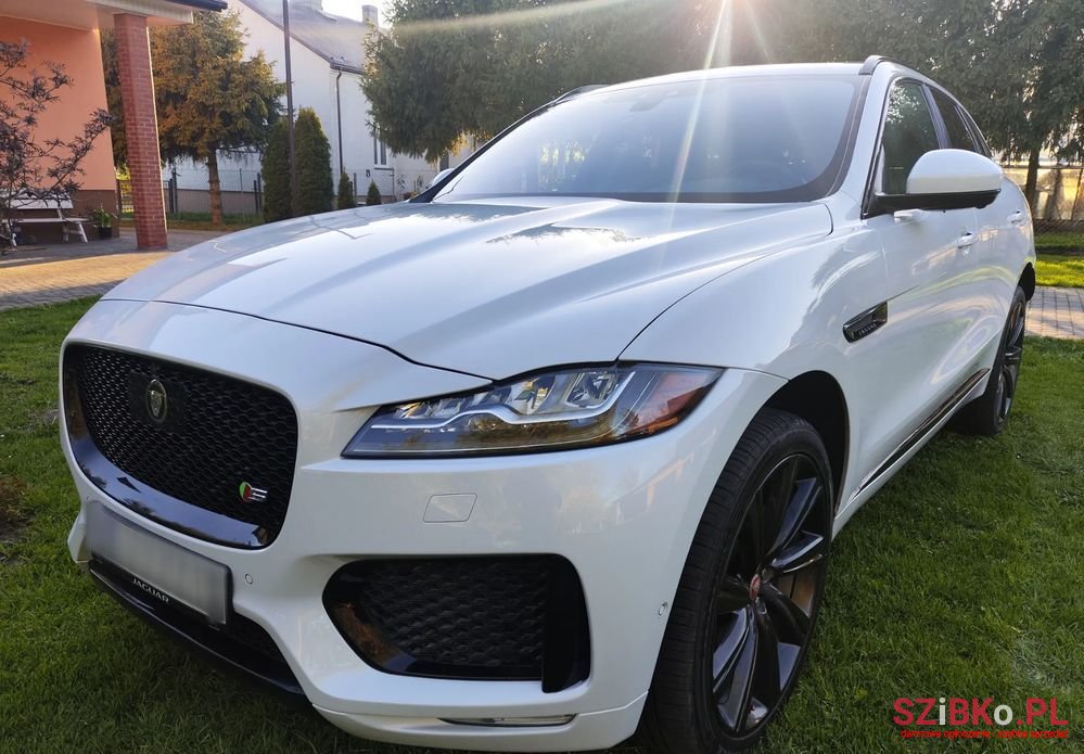 2018' Jaguar F-Pace 3.0 V6 Awd S photo #1