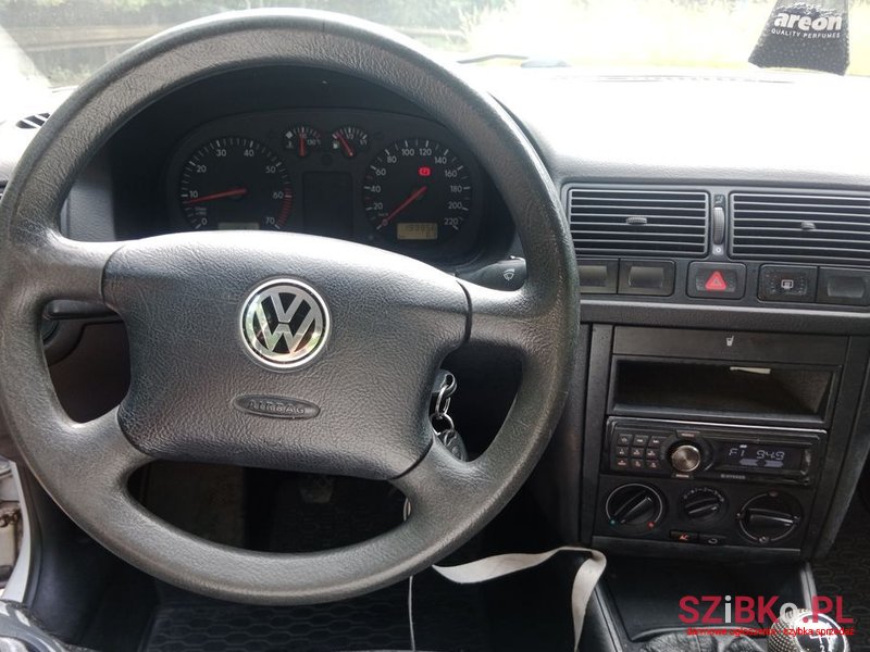 2000' Volkswagen Golf Iv 1.4 16V Basis photo #4
