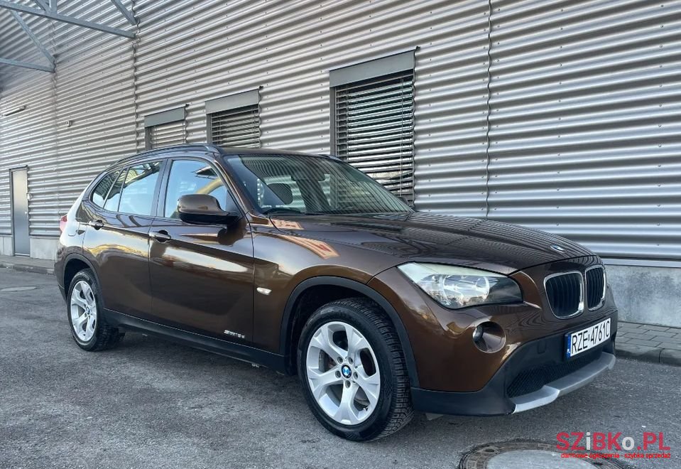 2010' BMW X1 photo #1