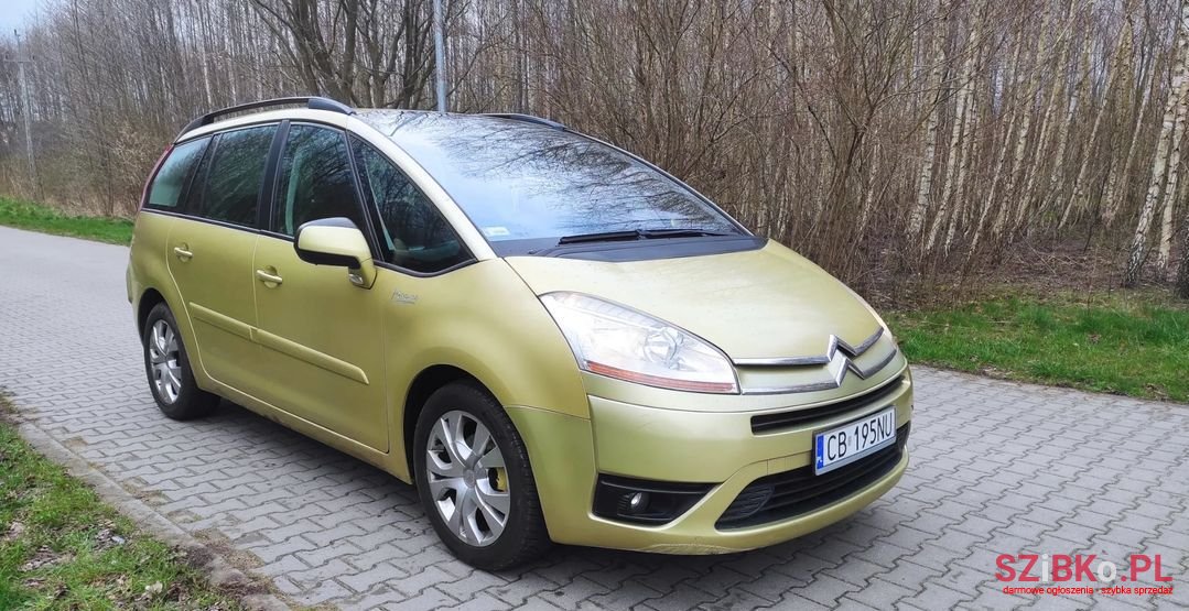2007' Citroen C4 Grand Picasso photo #2