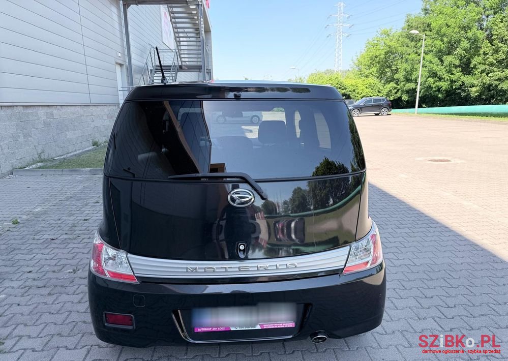 2010' Daihatsu Materia 1.3 photo #6