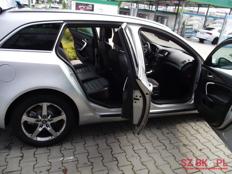 2009' Opel Insignia photo #2