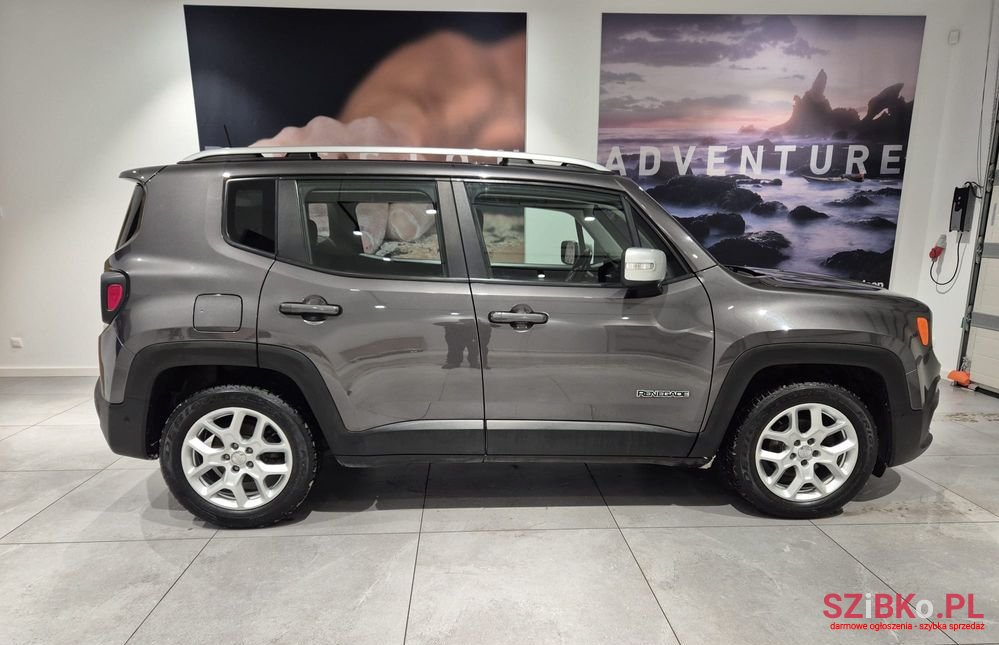 2018' Jeep Renegade photo #4