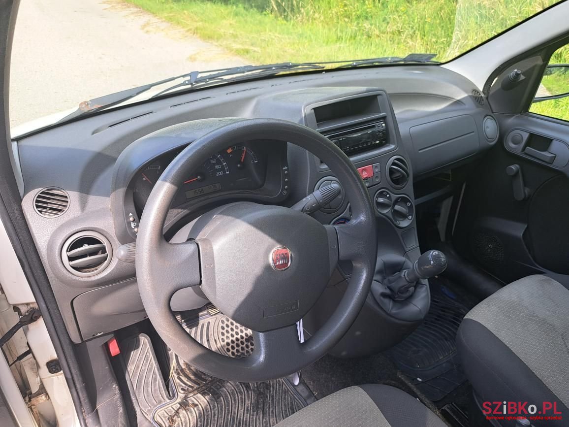 2008' Fiat Panda photo #5