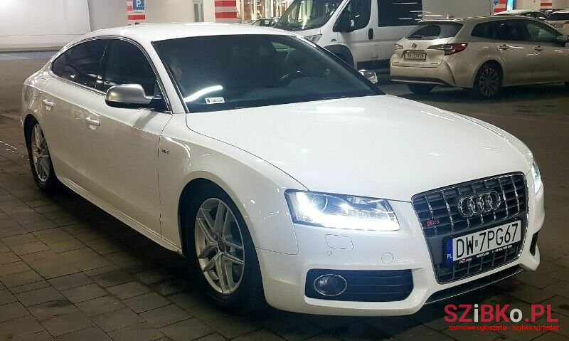 2010' Audi S5 photo #1