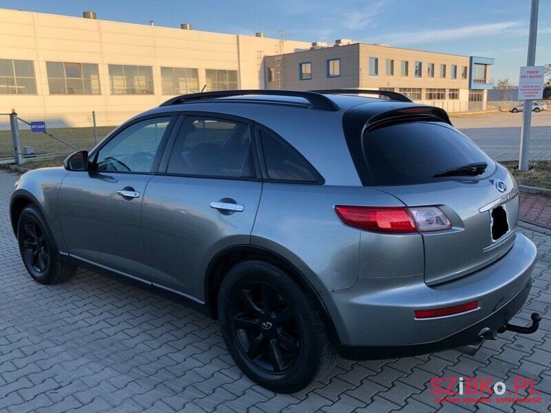 2005' Infiniti FX photo #6